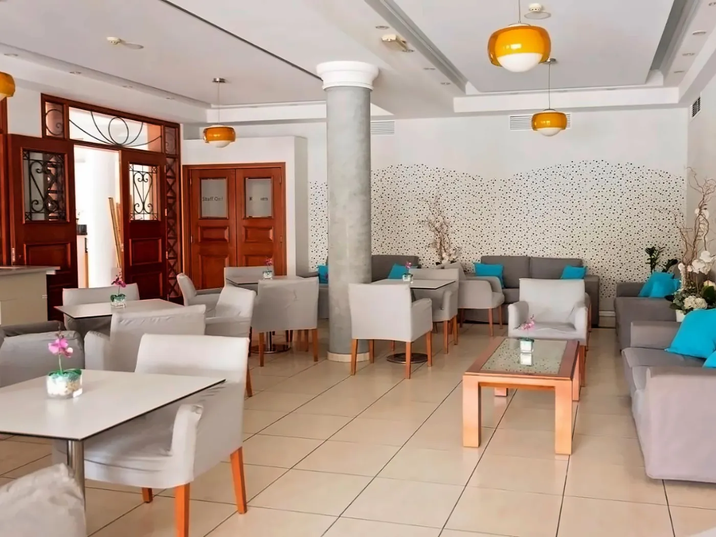 Pyramos Hotel