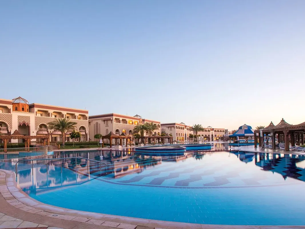 Sunrise Mamlouk Palace Resort