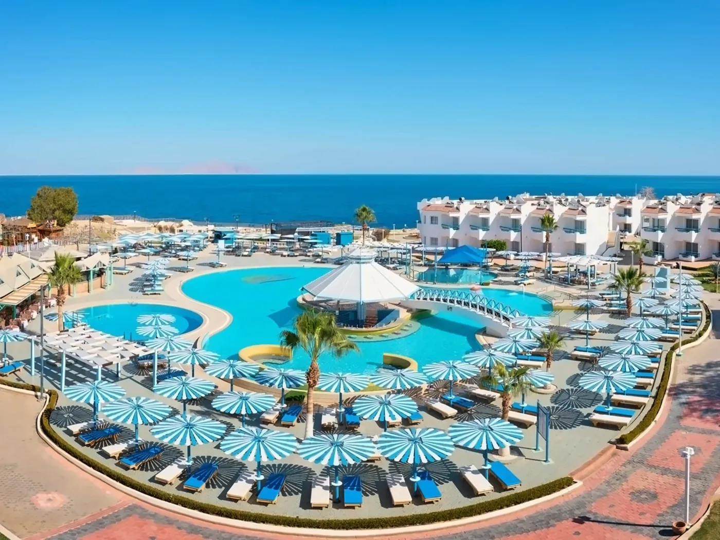 Dreams Beach Resort