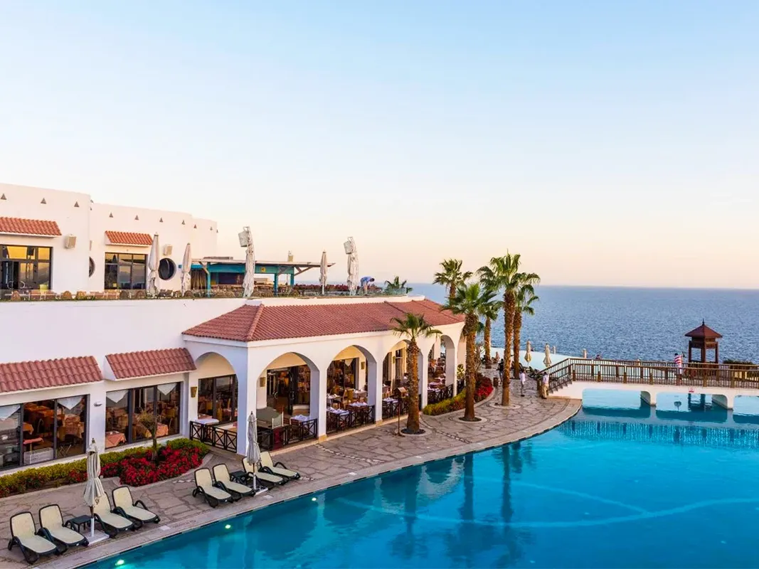 Reef Oasis Blue Bay Resort & Spa