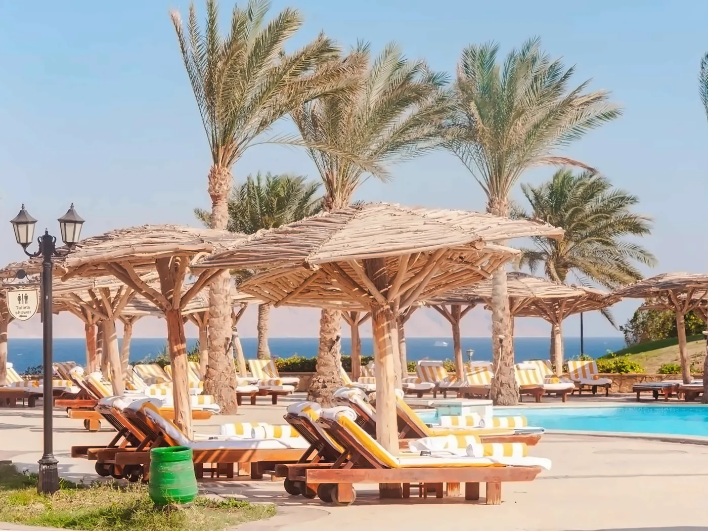 Coral Beach Resort Tiran