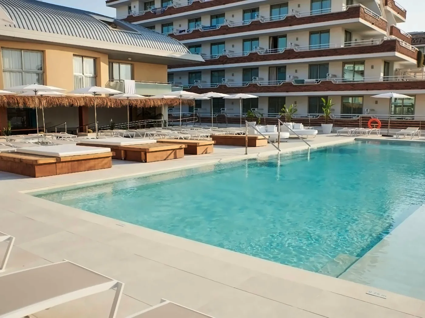 Checkin Dwo Sirius (adults Only 18+)