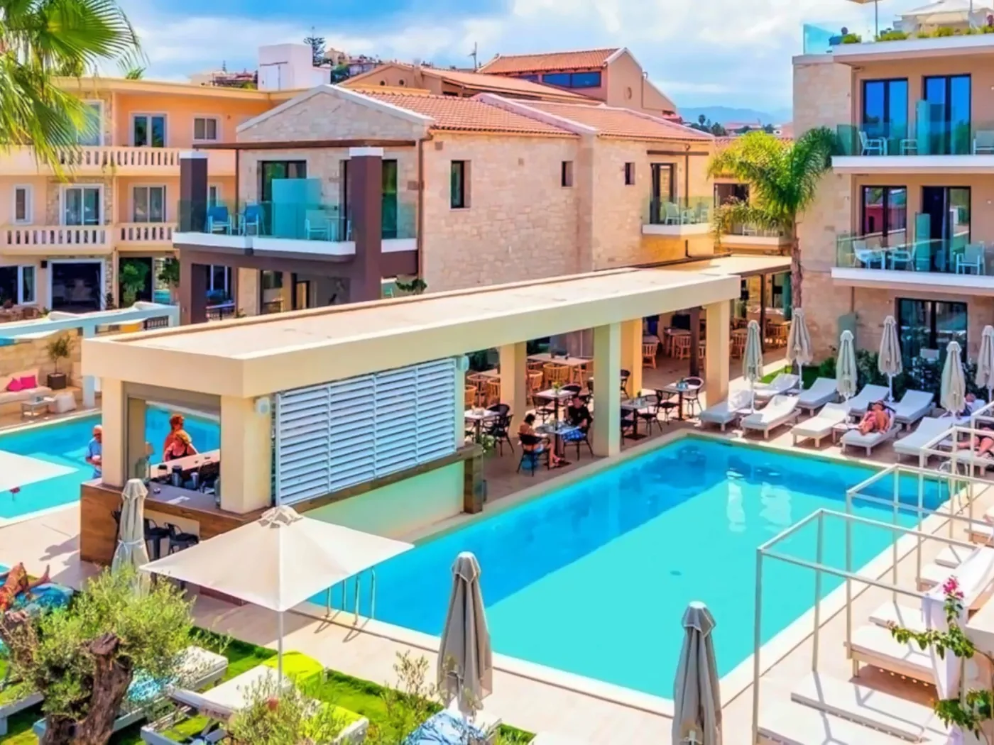 Airis Boutique & Suites