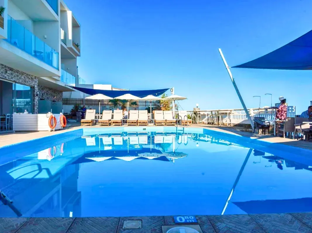 Almare Beach Shotel