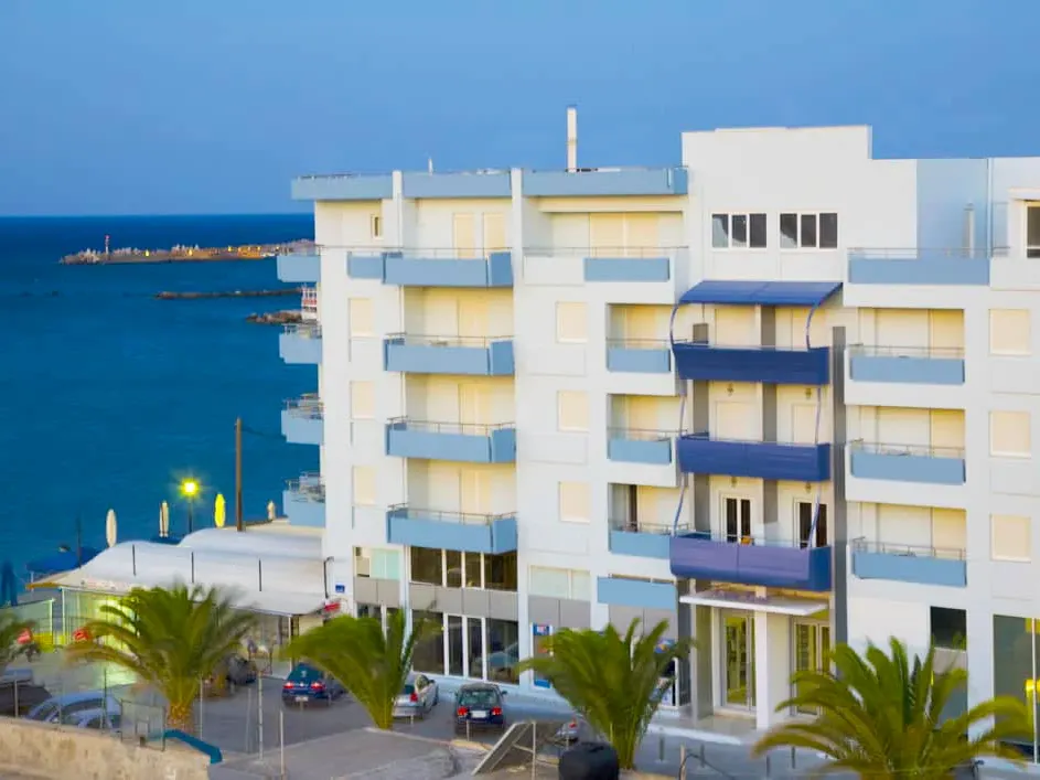 Astron Hotel