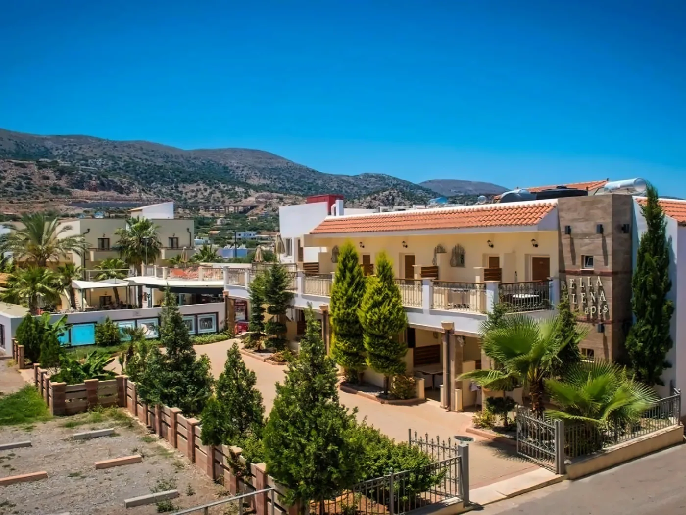 Bella Elena Apartments