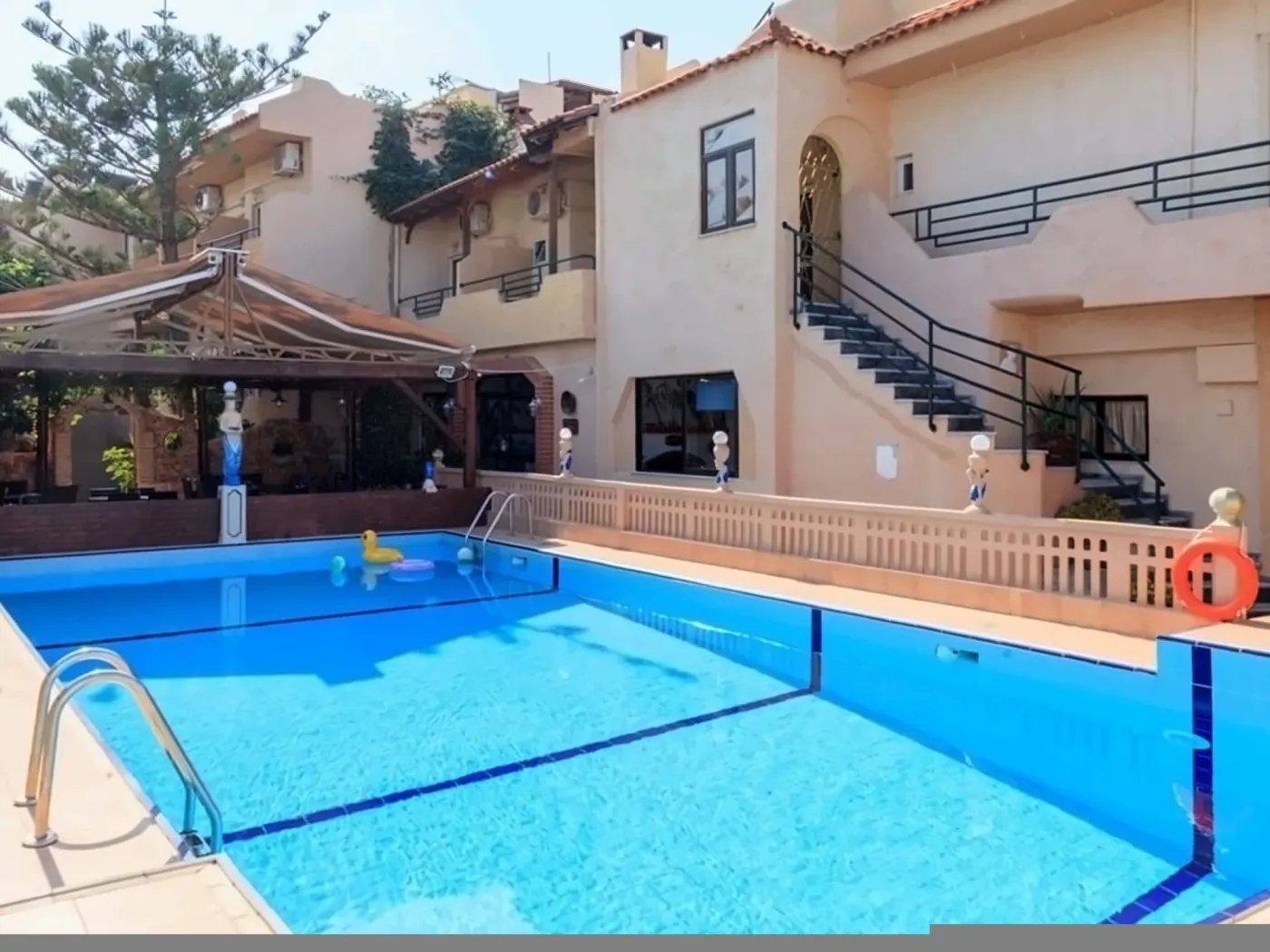 Erato Hotel