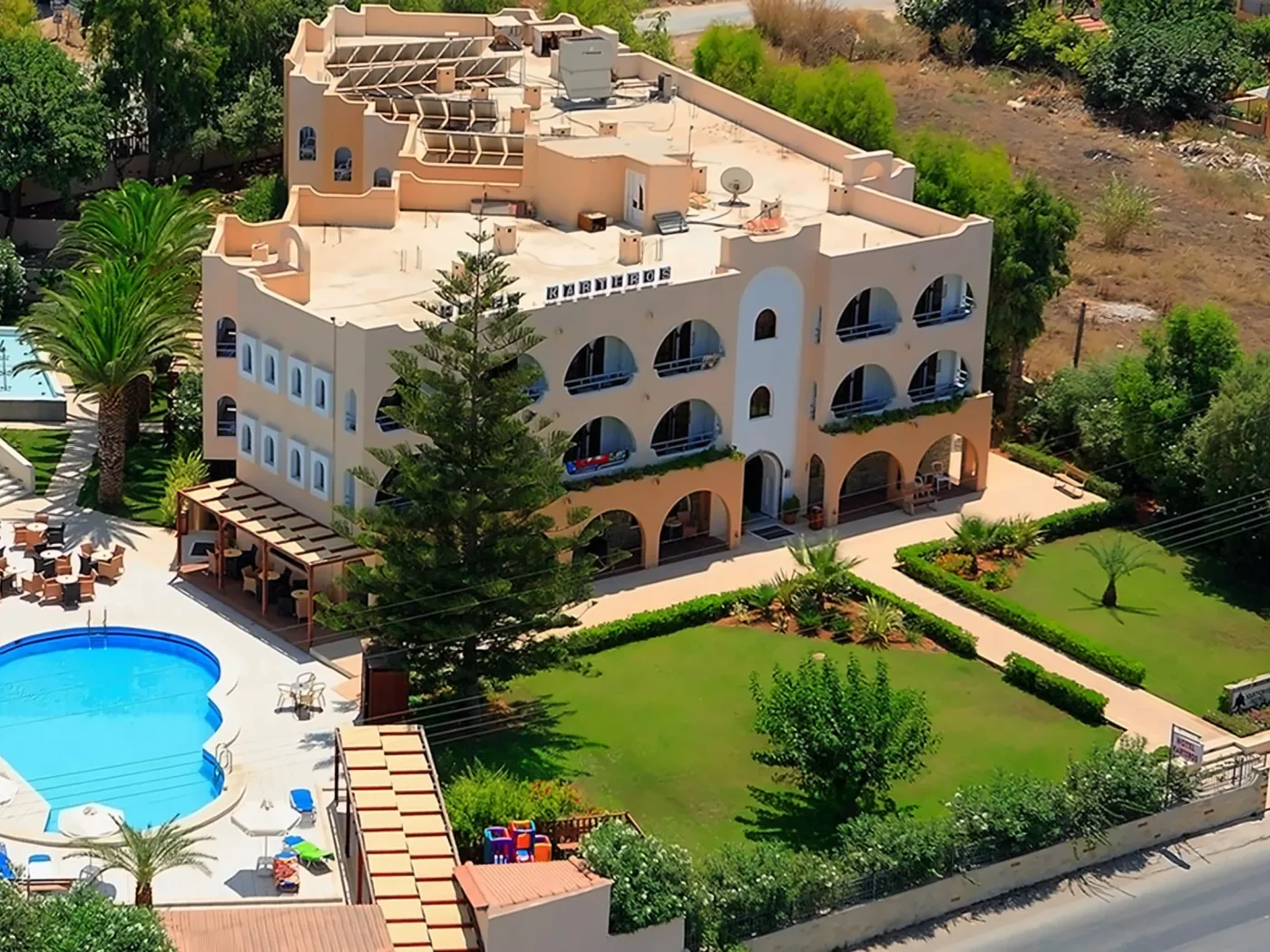 Karteros Hotel