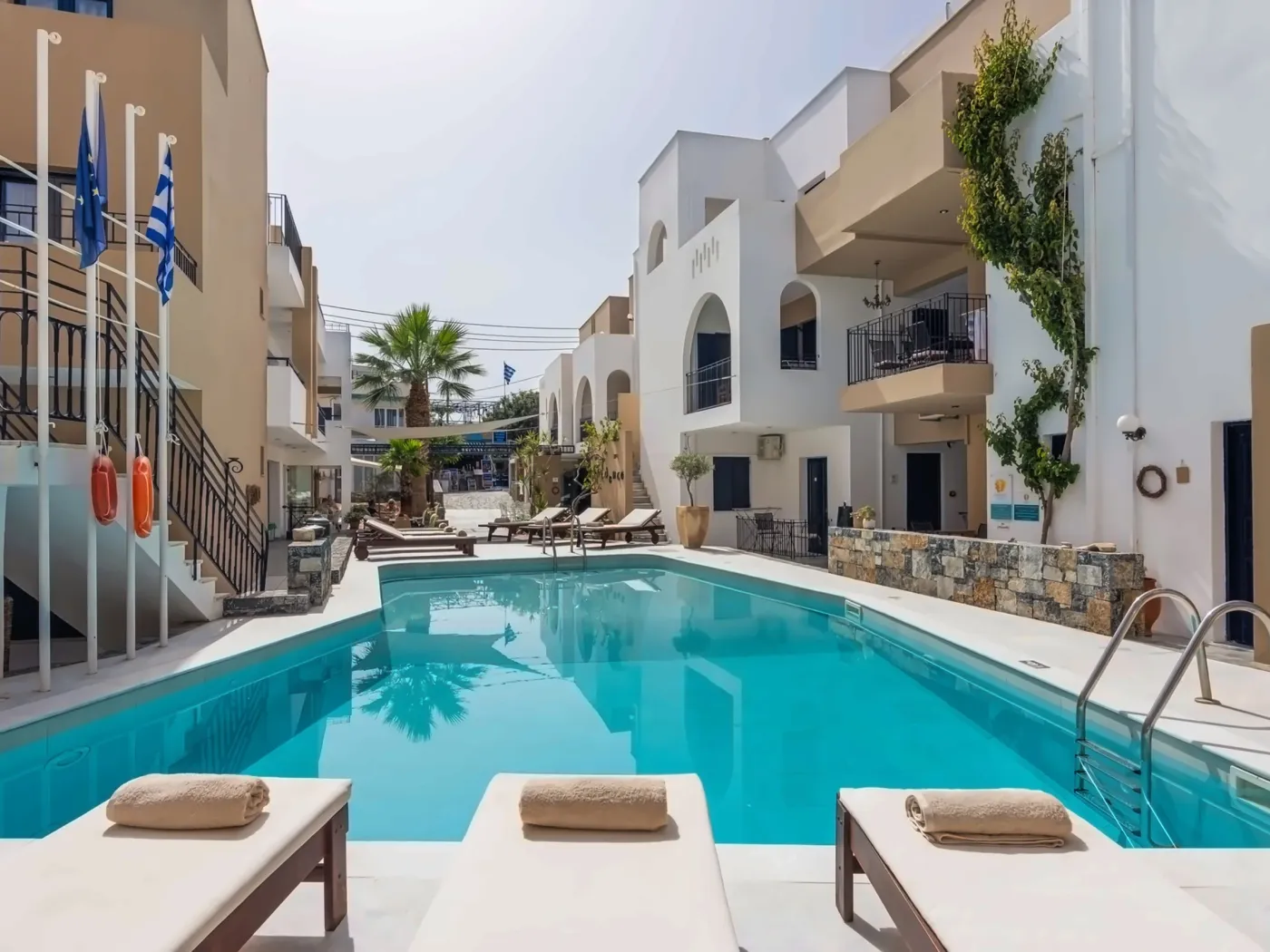 Nami Hotel