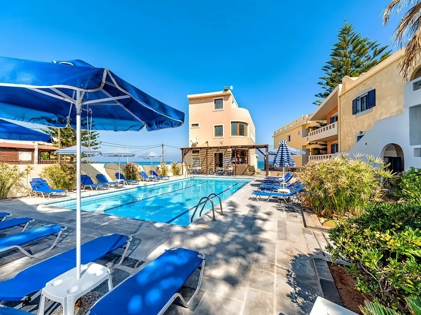 Niros Beachfront Aparthotel
