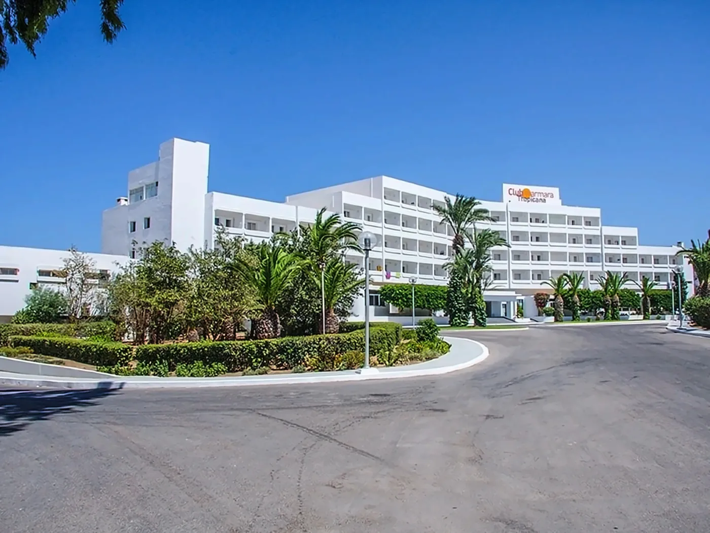 Hotel Tropicana Club & Spa