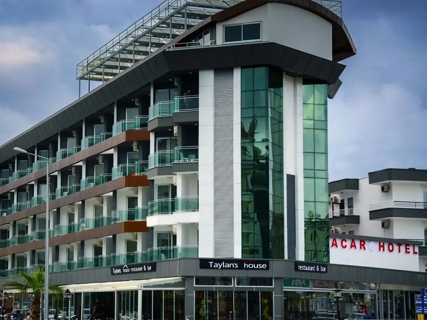 Acar Hotel