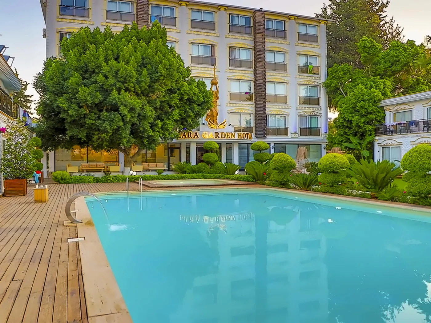 Lara Garden Hotel