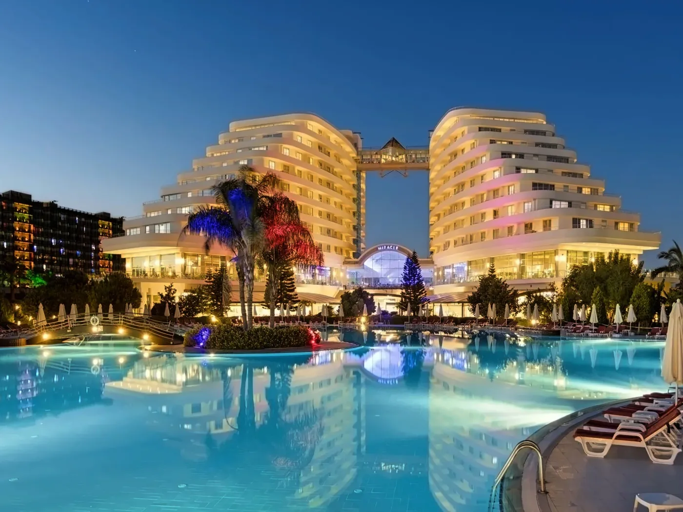 Miracle Resort Hotel