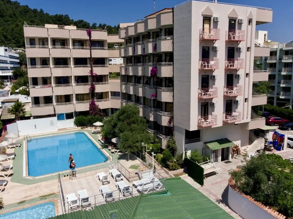 Amos Hotel