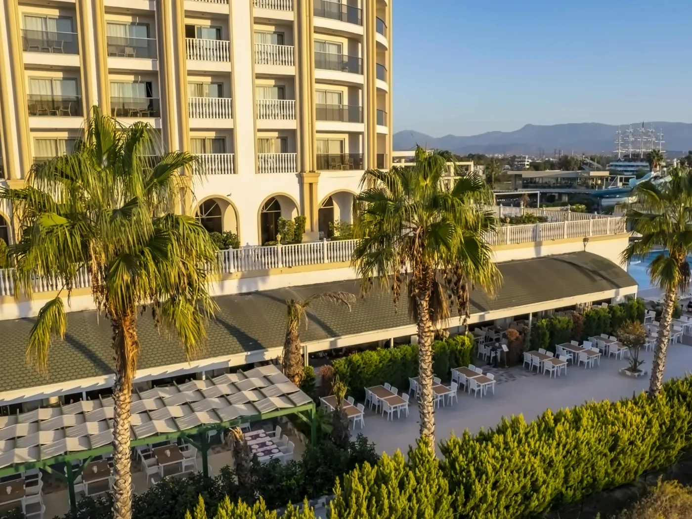 Jadore Deluxe Hotel & Spa