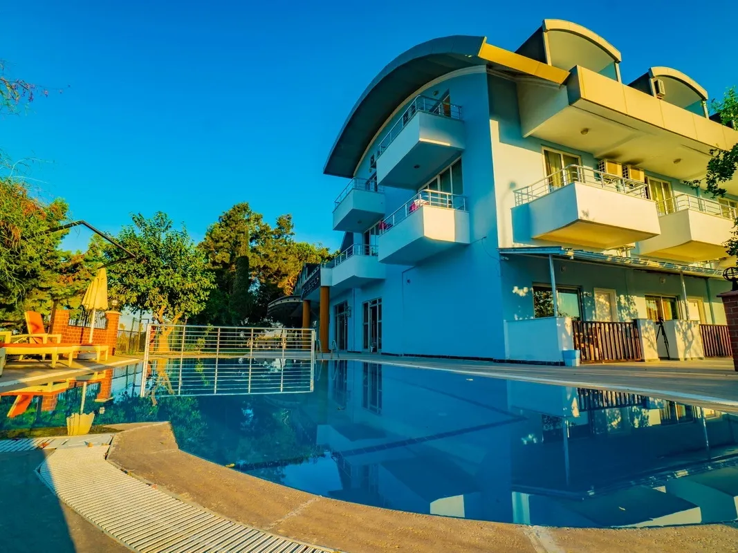 Prenses Sealine Beach Hotel