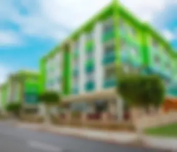 Green Life Hotel